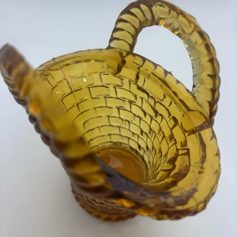 Jeannette Glass Basket Double Handle Wicker Design Amber 3-3/4 Inch Tall Vintage